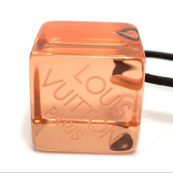 Louis Vuitton Vintage Lucite Hair Tie Cube bobble Set of 2 With Carrying Pouch - Picture 9 of 11